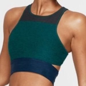 Outdoor Voices Tri-Tone Slashback Sold Out